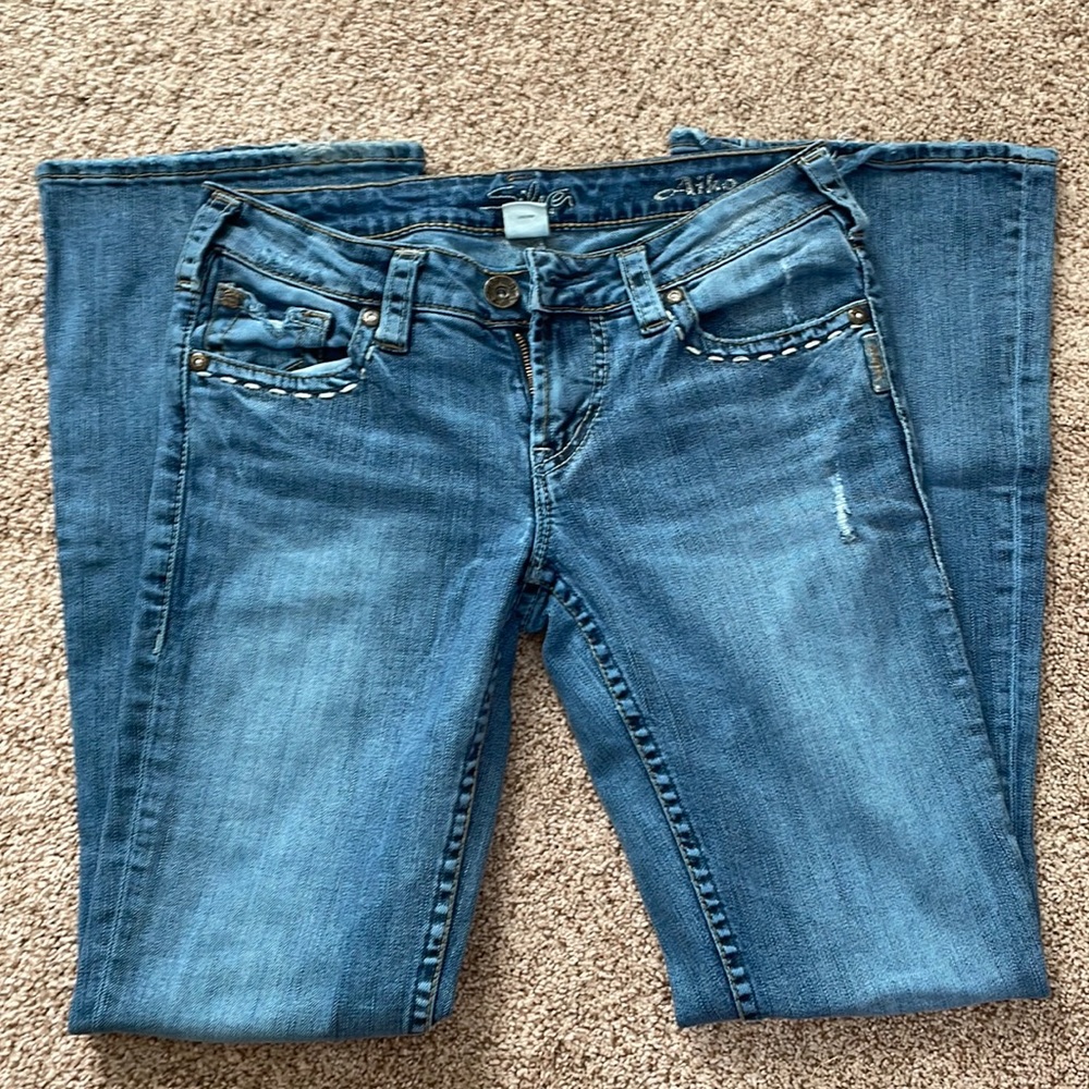 Silver Jeans Aiko Flare leg sz 27